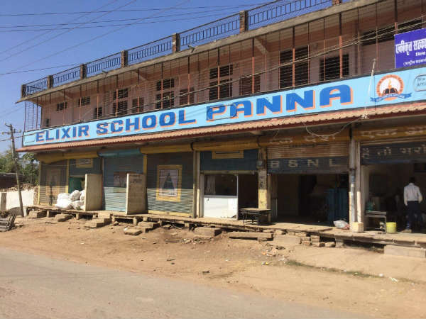 Elixir School, Panna